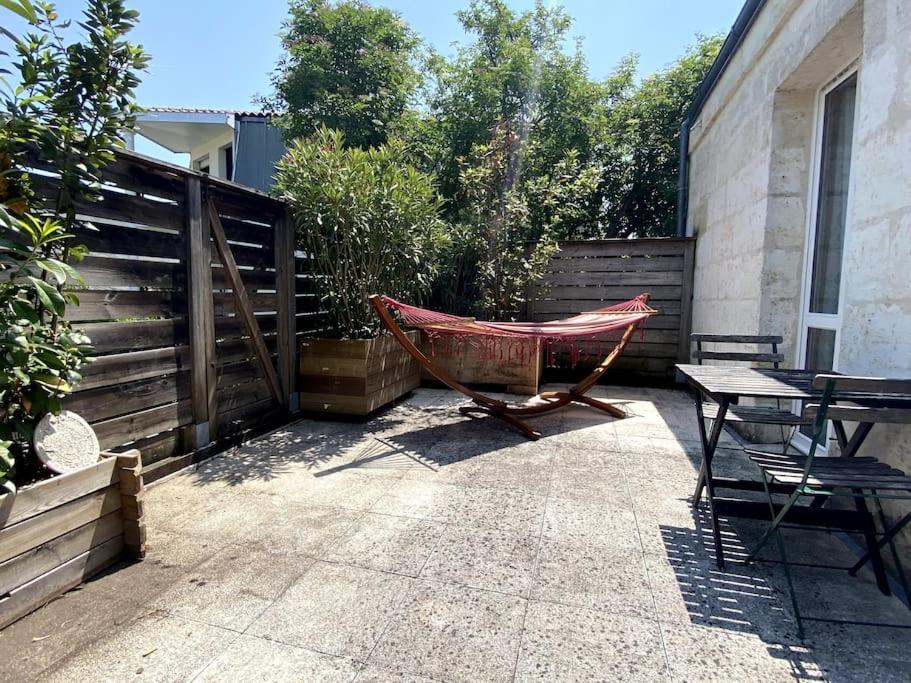 Ferienwohnung Charme Et Calme Au Coeur De Bordeaux Exterior foto